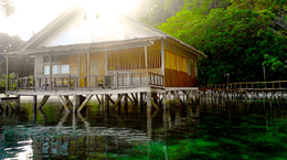 Liburan ke Ora Beach, Maluku - Paket liburan ke Ora Beach