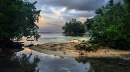 Liburan ke Ora Beach, Maluku - Paket liburan ke Ora Beach
