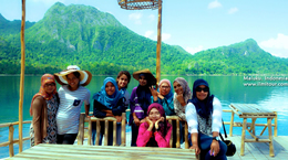 Liburan ke Ora Beach, Maluku - Paket liburan ke Ora Beach
